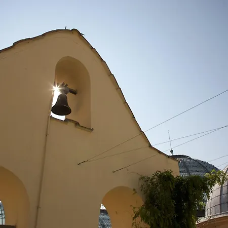Attico Partenopeo Bed and breakfast
