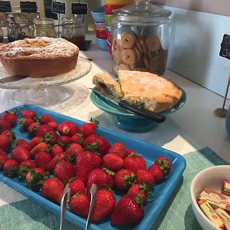 Attico Partenopeo Bed & Breakfast 4*