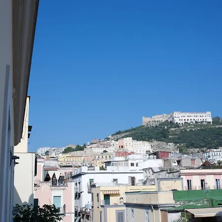 Bed & Breakfast Attico Partenopeo 4*