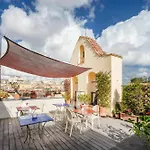 Attico Partenopeo Oda ve Kahvaltı 4*