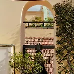 Oda ve Kahvaltı Attico Partenopeo 4*