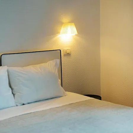 Couette-café Attico Partenopeo 4*